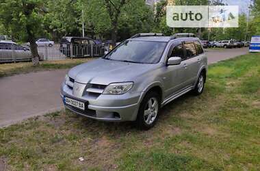 Позашляховик / Кросовер Mitsubishi Outlander 2007 в Києві