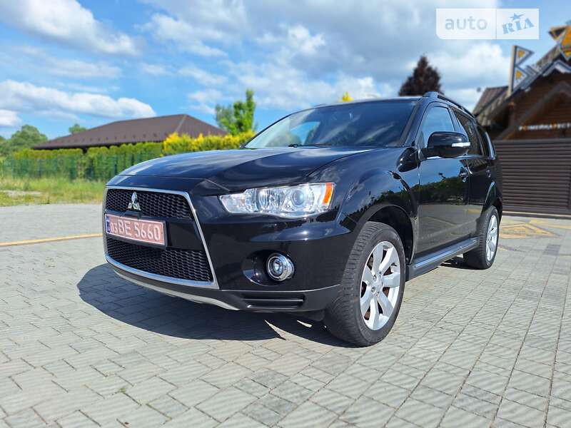 Позашляховик / Кросовер Mitsubishi Outlander 2012 в Стрию