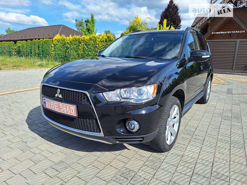 Позашляховик / Кросовер Mitsubishi Outlander 2012 в Стрию