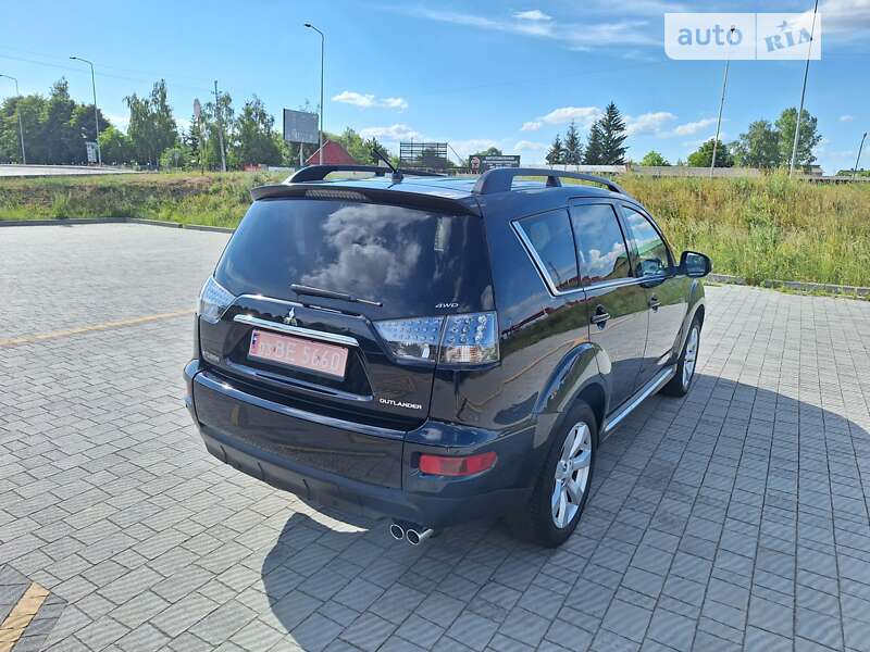 Позашляховик / Кросовер Mitsubishi Outlander 2012 в Стрию