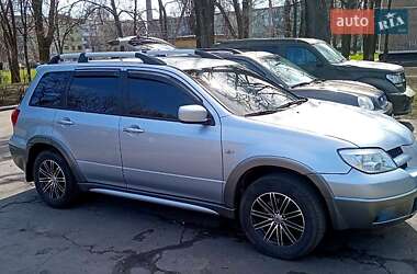 Позашляховик / Кросовер Mitsubishi Outlander 2006 в 