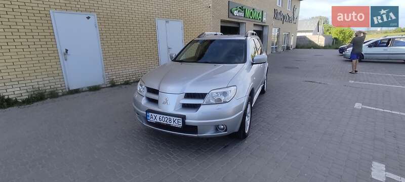 Mitsubishi Outlander 2006