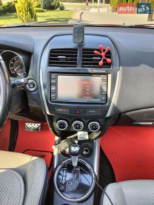 Позашляховик / Кросовер Mitsubishi Outlander 2013 в Дніпрі