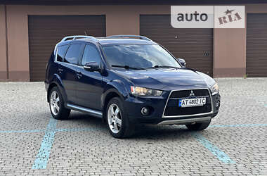 Внедорожник / Кроссовер Mitsubishi Outlander 2010 в Надворной