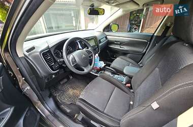 Внедорожник / Кроссовер Mitsubishi Outlander 2018 в Киеве