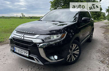 Позашляховик / Кросовер Mitsubishi Outlander 2018 в Білій Церкві