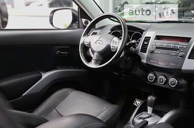 Внедорожник / Кроссовер Mitsubishi Outlander 2011 в Киеве