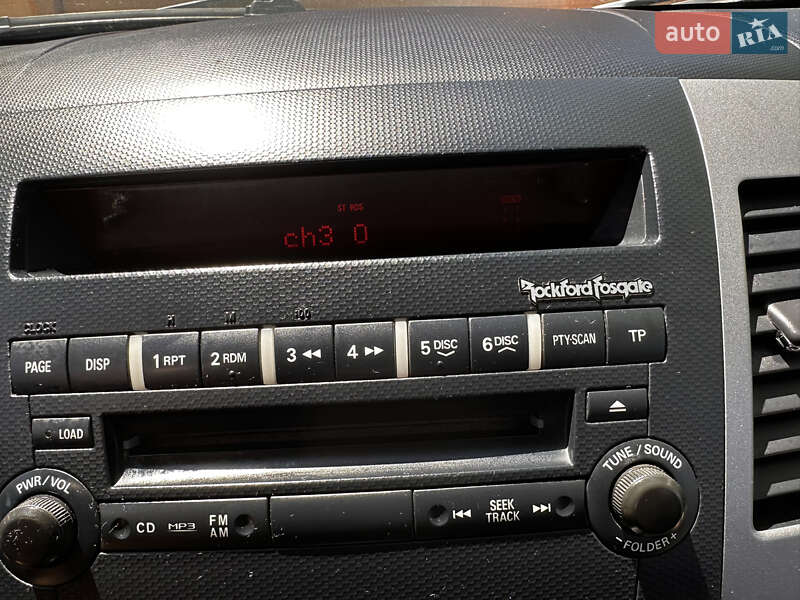 Позашляховик / Кросовер Mitsubishi Outlander 2010 в Чернівцях