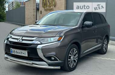 Внедорожник / Кроссовер Mitsubishi Outlander 2017 в Виннице