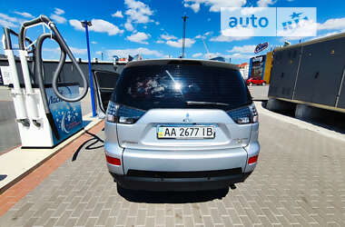 Внедорожник / Кроссовер Mitsubishi Outlander 2007 в Киеве