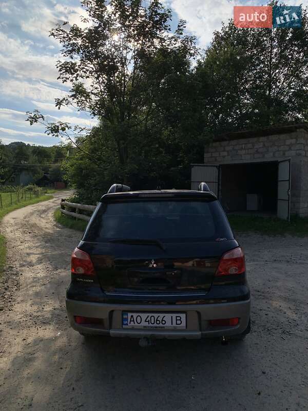 Внедорожник / Кроссовер Mitsubishi Outlander 2005 в Рахове фото 3 Внедорожник / Кроссовер Mitsubishi Outlander 2005 в Рахове