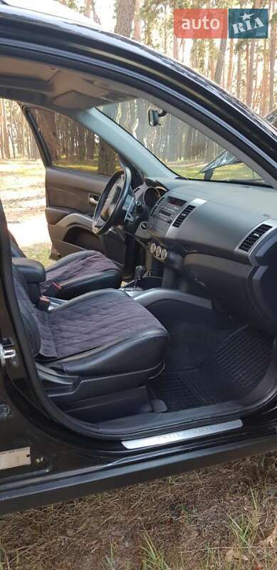 Внедорожник / Кроссовер Mitsubishi Outlander 2008 в Ахтырке