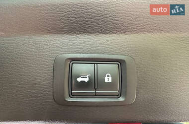 Внедорожник / Кроссовер Mitsubishi Outlander 2021 в 