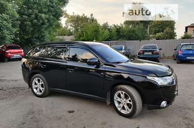 Позашляховик / Кросовер Mitsubishi Outlander 2012 в Харкові