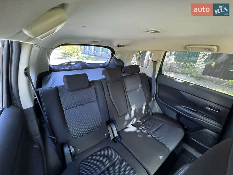 Внедорожник / Кроссовер Mitsubishi Outlander 2016 в Белой Церкви фото 41 Внедорожник / Кроссовер Mitsubishi Outlander 2016 в Белой Церкви