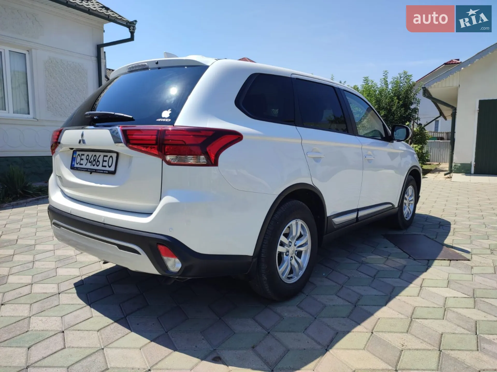 2021 Mitsubishi Outlander - мініатюра 12