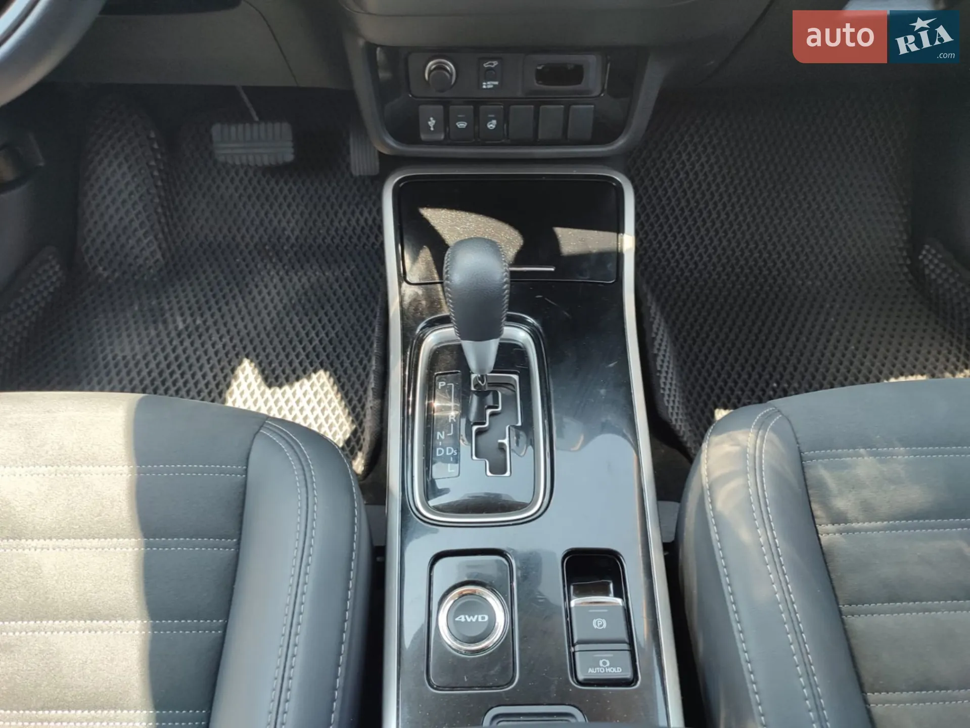 2021 Mitsubishi Outlander - мініатюра 49