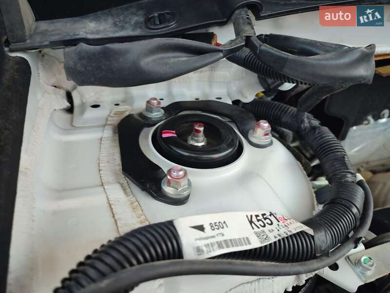 Внедорожник / Кроссовер Mitsubishi Outlander 2021 в Черновцах