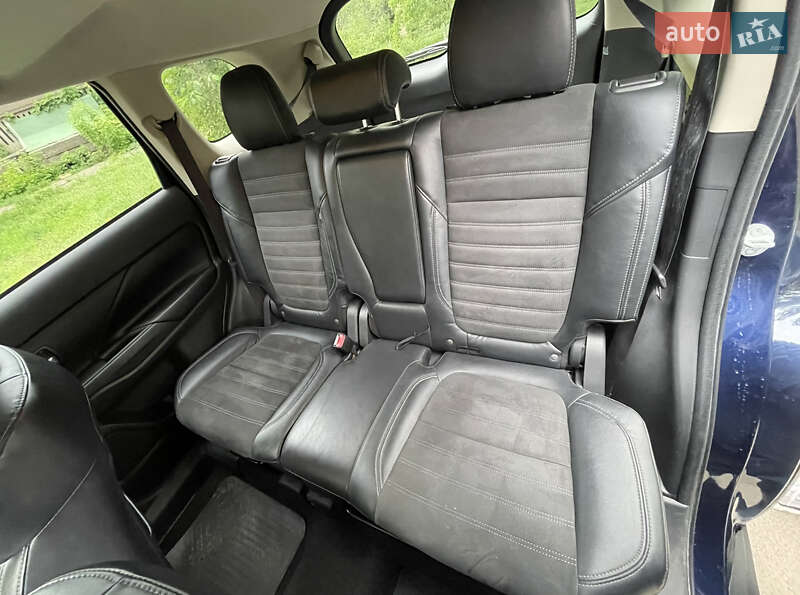 Позашляховик / Кросовер Mitsubishi Outlander 2019 в Кривому Розі