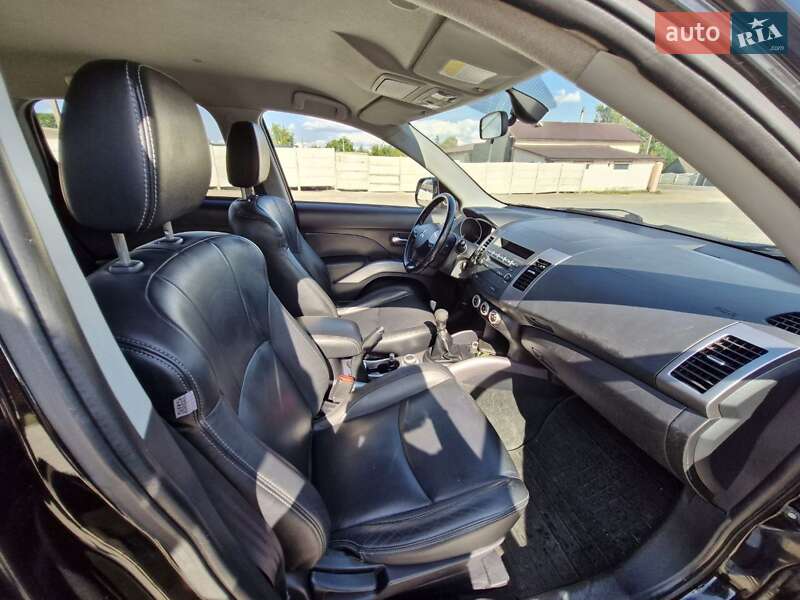 Позашляховик / Кросовер Mitsubishi Outlander 2007 в Хмельницькому