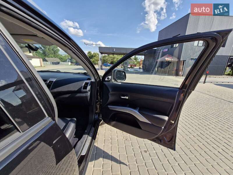 Позашляховик / Кросовер Mitsubishi Outlander 2007 в Хмельницькому