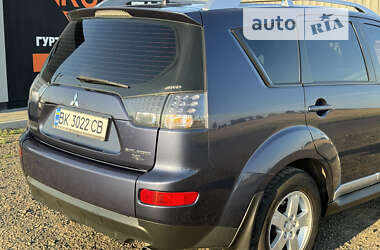 Внедорожник / Кроссовер Mitsubishi Outlander 2009 в 