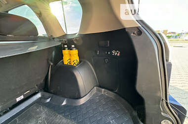 Внедорожник / Кроссовер Mitsubishi Outlander 2009 в 