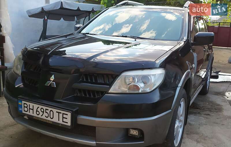 Внедорожник / Кроссовер Mitsubishi Outlander 2005 в Березовке фото 6 Внедорожник / Кроссовер Mitsubishi Outlander 2005 в Березовке