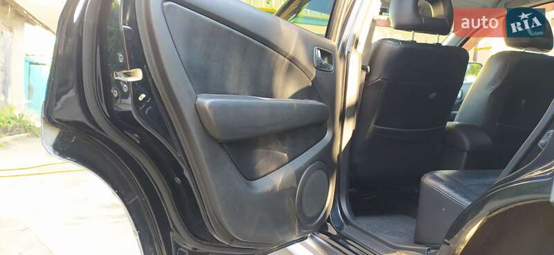 Внедорожник / Кроссовер Mitsubishi Outlander 2005 в Березовке фото 21 Внедорожник / Кроссовер Mitsubishi Outlander 2005 в Березовке