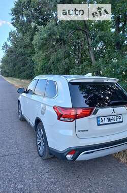 Позашляховик / Кросовер Mitsubishi Outlander 2018 в Білій Церкві