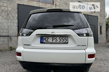 Внедорожник / Кроссовер Mitsubishi Outlander 2011 в Дубно