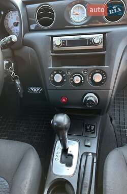 Внедорожник / Кроссовер Mitsubishi Outlander 2007 в 