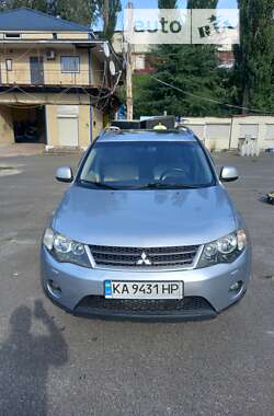 Позашляховик / Кросовер Mitsubishi Outlander 2008 в Києві