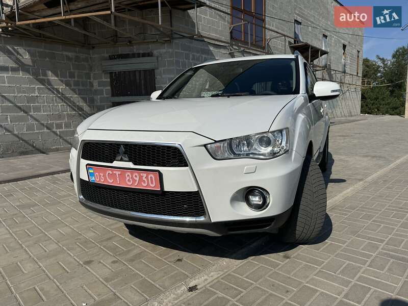 Позашляховик / Кросовер Mitsubishi Outlander 2010 в Дніпрі