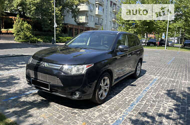 Внедорожник / Кроссовер Mitsubishi Outlander 2013 в Днепре