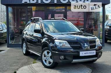 Внедорожник / Кроссовер Mitsubishi Outlander 2008 в Киеве