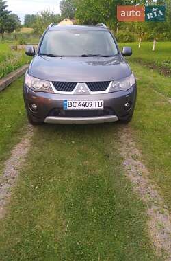 Позашляховик / Кросовер Mitsubishi Outlander 2008 в 