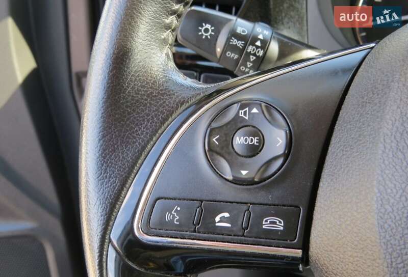 Позашляховик / Кросовер Mitsubishi Outlander 2015 в Кропивницькому