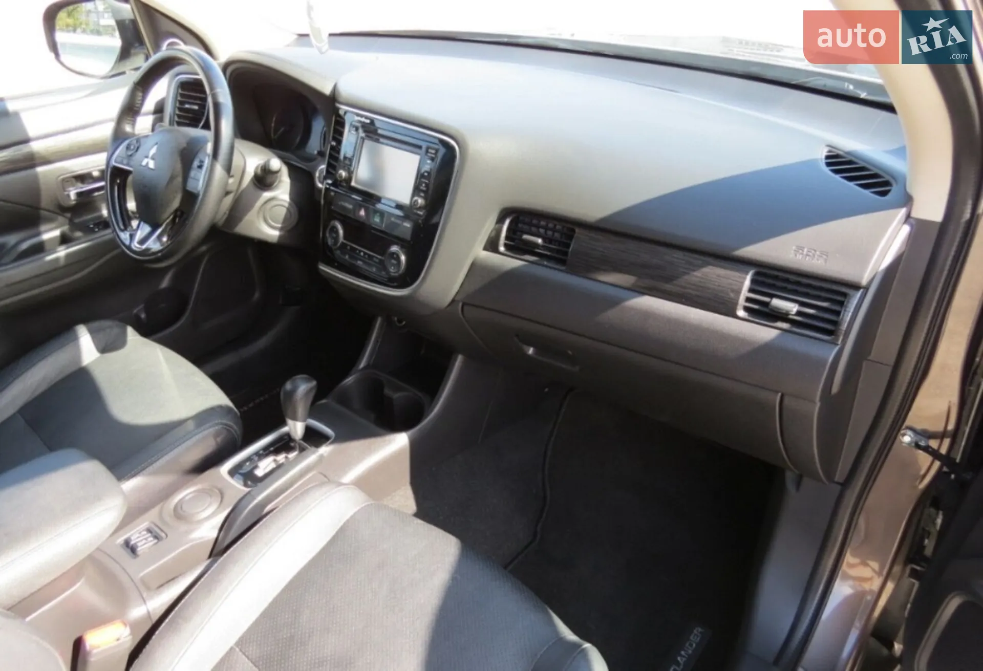 2015 Mitsubishi Outlander - мініатюра 14