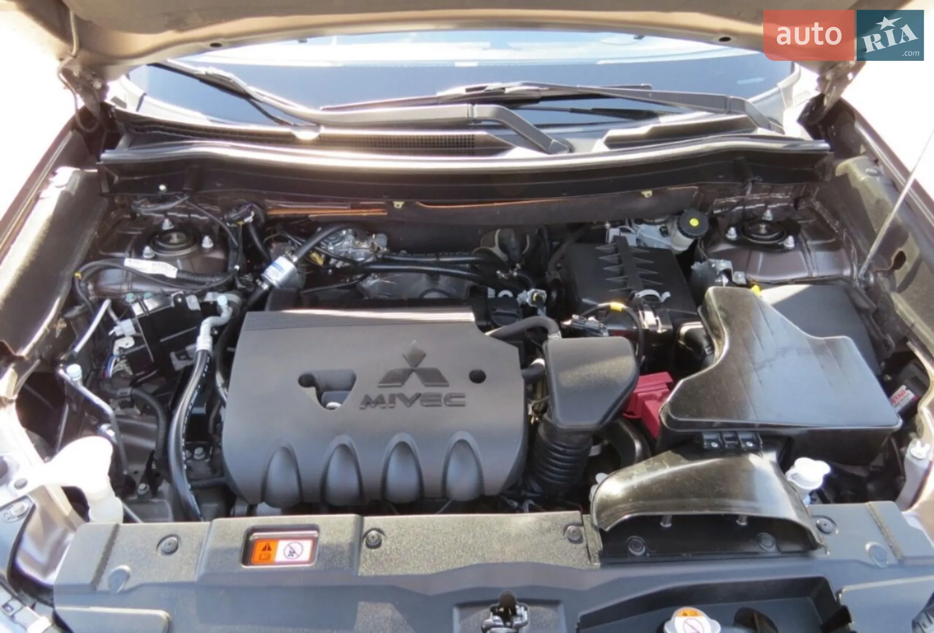 2015 Mitsubishi Outlander - мініатюра 34