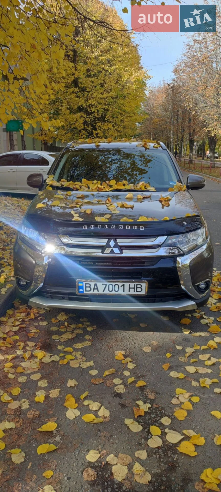 2015 Mitsubishi Outlander - фото 1