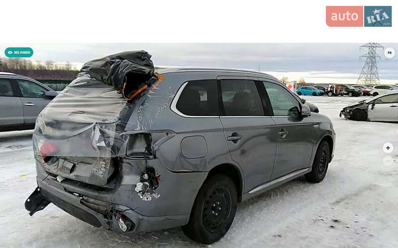 Внедорожник / Кроссовер Mitsubishi Outlander 2018 в Ивано-Франковске