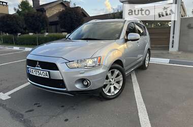 Позашляховик / Кросовер Mitsubishi Outlander 2010 в Харкові