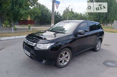 Позашляховик / Кросовер Mitsubishi Outlander 2014 в Харкові