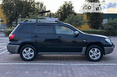 Внедорожник / Кроссовер Mitsubishi Outlander 2005 в 