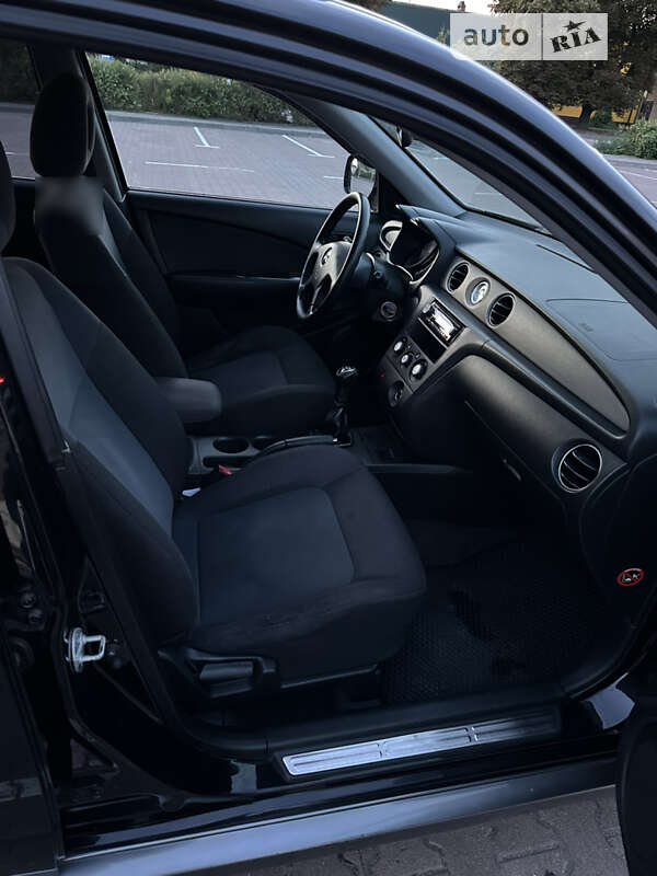 Внедорожник / Кроссовер Mitsubishi Outlander 2005 в Житомире