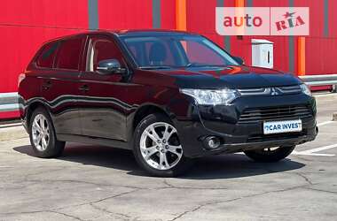 Внедорожник / Кроссовер Mitsubishi Outlander 2013 в Киеве