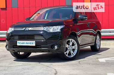 Позашляховик / Кросовер Mitsubishi Outlander 2013 в Києві