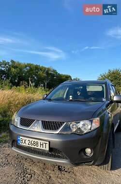 Внедорожник / Кроссовер Mitsubishi Outlander 2008 в Хмельницком