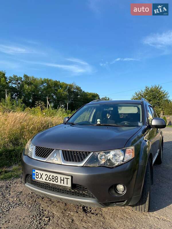 Позашляховик / Кросовер Mitsubishi Outlander 2008 в Хмельницькому